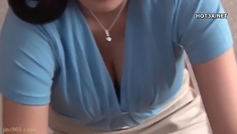 Teen With Big Natural Tits Gets A Blowjob And Cumshot