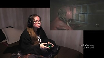 Смотрите, Как Играет Стриптизерша В Resident Evil 2, Часть 3.